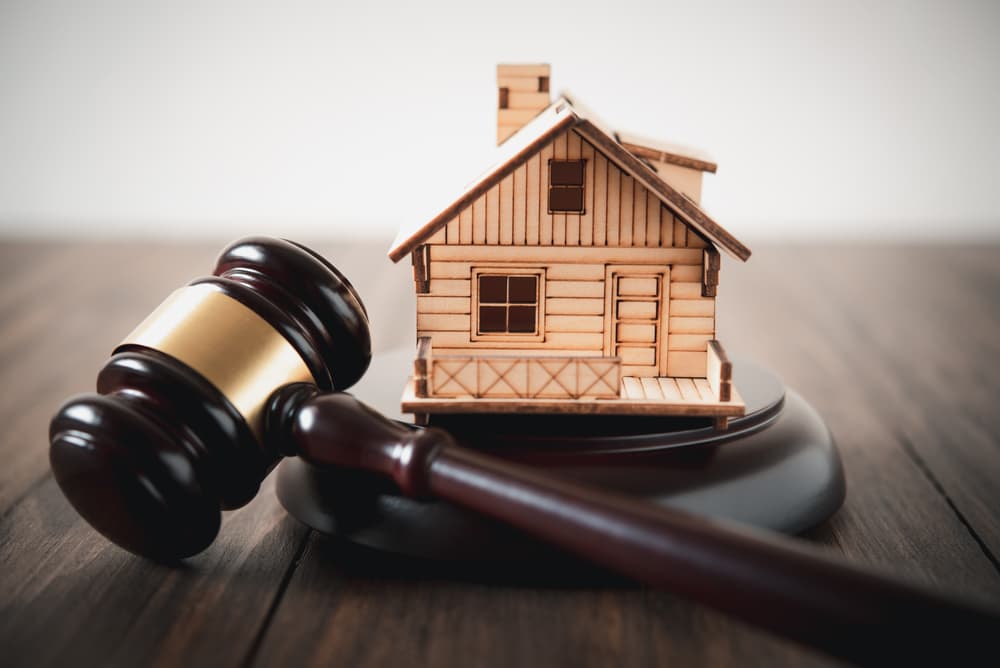 Kerlin Walsh Law contract review process<br />
